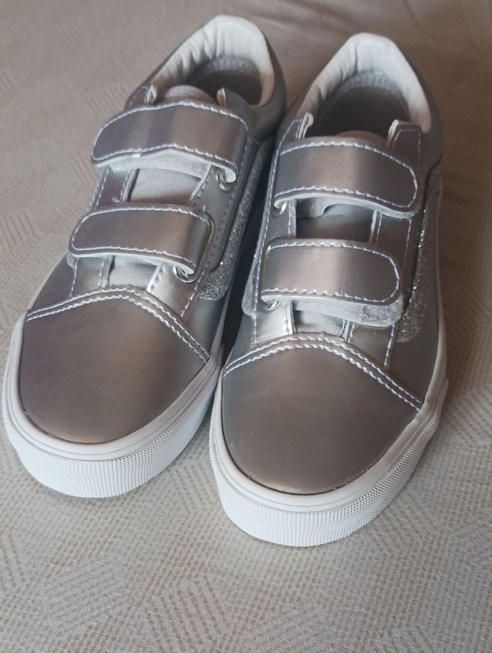 Silver Vans